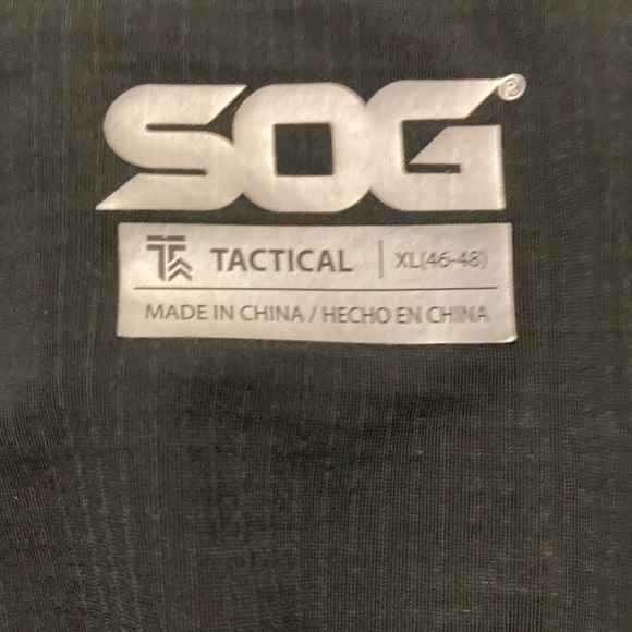 Sog tactical shirt. XLarge. Like new. Padded. No rips or stains. - Picture 1 of 4